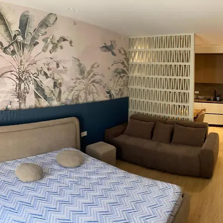Apartment Lungomare 100m From The Vlorë